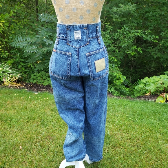 Vintage Jordache 24" waist high rise pleated jeans - Picture 5 of 16